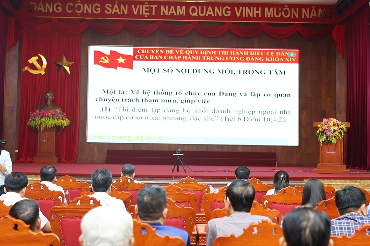 THẠCH THẤT TIẾP SÓNG HỘI NGHỊ TOÀN QUỐC NGHIÊN CỨU, HỌC TẬP, QUÁN TRIỆT VÀ TRIỂN KHAI THỰC HIỆN NGHỊ QUYẾT HỘI NGHỊ LẦN THỨ HAI BAN CHẤP HÀNH TRUNG ƯƠNG ĐẢNG KHÓA XIV- Ảnh 2.