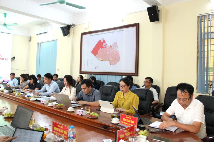 Thường trực Đảng ủy xã Hòa Lạc làm việc với UBND xã về nhiệm vụ trọng tâm lĩnh vực kinh tế năm 2026- Ảnh 2.