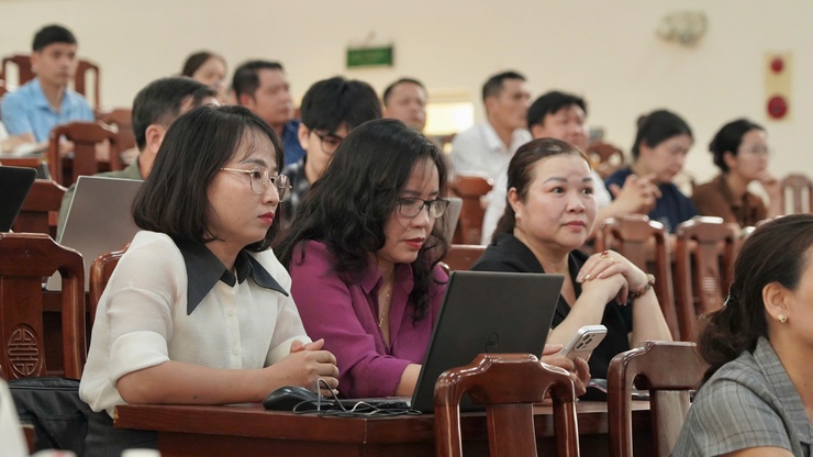 YÊN LÃNG TỔ CHỨC TẬP HUẤN TRIỂN KHAI HỆ THỐNG HANOIWORK CHO CÁN BỘ, CÔNG CHỨC TRÊN ĐỊA BÀN XÃ- Ảnh 4.