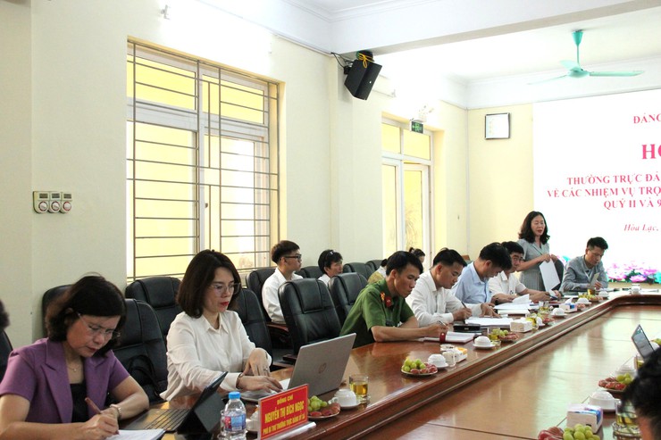 Thường trực Đảng ủy xã Hòa Lạc làm việc với UBND xã về nhiệm vụ trọng tâm lĩnh vực kinh tế năm 2026- Ảnh 3.