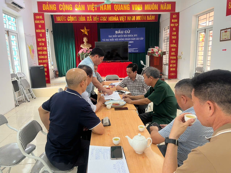 Đẩy mạnh công tác tuyền truyên, vận động GPMB thực hiện dự án cầu Tứ Liên - Ảnh 2.