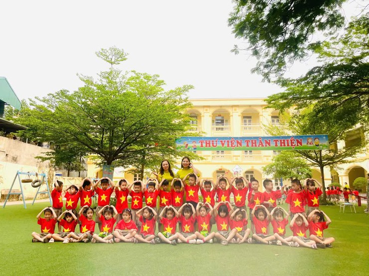 HOẠT ĐỘNG THAM QUAN TRƯỜNG TIỂU HỌC CỦA CÁC BÉ 5 TUỔI TRƯỜNG MẦM NON ĐẠI ĐỒNG - Ảnh 4.