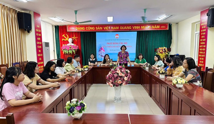 Ủy ban MTTQ Việt Nam phường Bạch Mai phát động ủng hộ Quỹ "Vì biển, đảo Việt Nam" năm 2026- Ảnh 2.