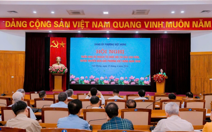 Phường Việt Hưng tăng cường bồi dưỡng nghiệp vụ công tác tổ chức xây dựng Đảng , phát động Hội thi báo cáo viên, tuyên truyền viên giỏi năm 2026.- Ảnh 3.