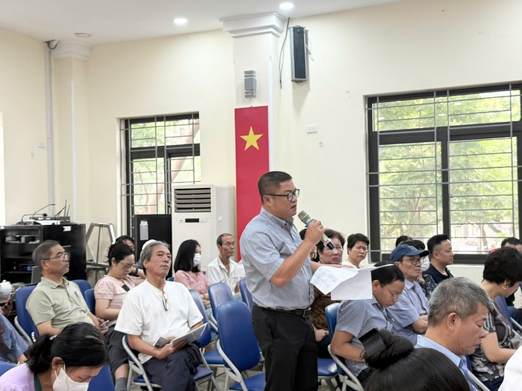 Phường Khương Đình tổ chức Hội nghị đối thoại về dự thảo phương án bồi thường, hỗ trợ, tái định cư dự án đường Vành đai 2,5- Ảnh 4.