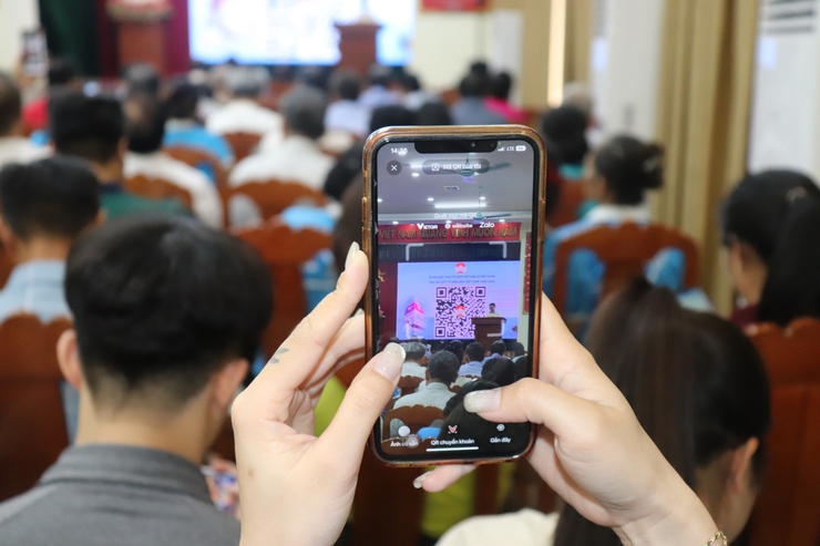 Hội nghị học tập, quán triệt Nghị quyết của Đảng và phát động ủng hộ Quỹ “Vì biển đảo Việt Nam” năm 2026- Ảnh 4.