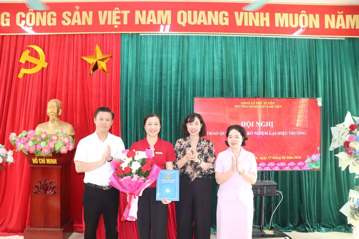 Xã Phú Xuyên trao Quyết định bổ nhiệm lại Hiệu trưởng Trường Mầm non Nam Tiến- Ảnh 2.