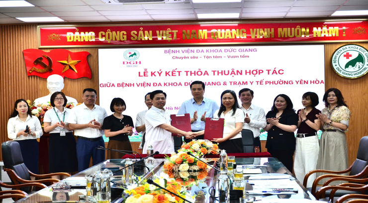 Ký kết hợp tác chuyên môn giữa Trạm Y tế phường Yên Hòa với bệnh viện đa khoa Đức Giang- Ảnh 6.