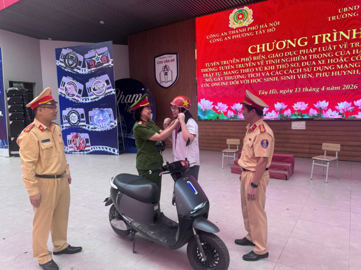 Công an phường Tây Hồ gieo mầm ý thức thượng tôn pháp luật trong học đường- Ảnh 2.