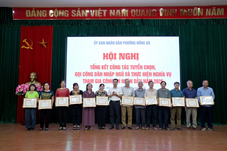PHƯỜNG HỒNG HÀ TỔ CHỨC HỘI NGHỊ TỔNG KẾT 
CÔNG TÁC TUYỂN CHỌN, GỌI CÔNG DÂN NHẬP NGŨ VÀ THỰC HIỆN NGHĨA THAM GIA VỤ CAND NĂM 2026- Ảnh 5.