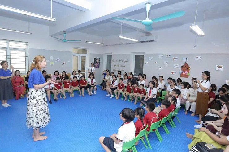 Trường Mầm non Cổ Nhuế 2 tổ chức Chuyên đề cấp Phường “English Explorers - Hành trình trải nghiệm tiếng Anh cho bé”
- Ảnh 4.