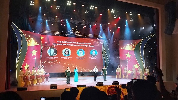 Phường Xuân Đỉnh cùng đội Hoa Sen đạt giải Nhì Chung khảo cuộc thi tìm hiểu Nghị quyết Đại hội Đảng bộ Thành phố Hà Nội- Ảnh 1.