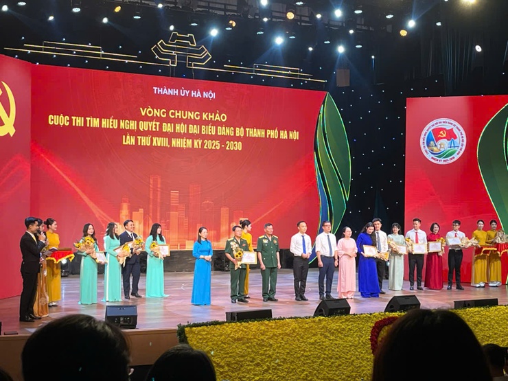 Phường Xuân Đỉnh cùng đội Hoa Sen đạt giải Nhì Chung khảo cuộc thi tìm hiểu Nghị quyết Đại hội Đảng bộ Thành phố Hà Nội- Ảnh 6.
