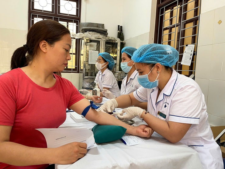 Hơn 200 phụ nữ tại Xuân Phương được khám sức khỏe sinh sản miễn phí- Ảnh 2.