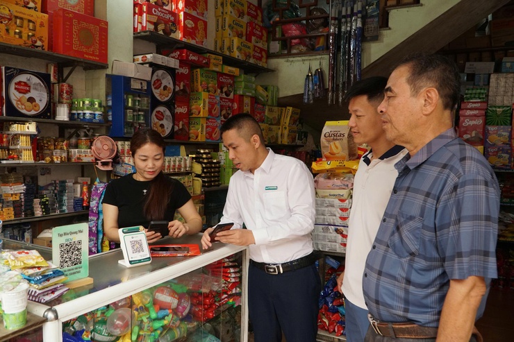 XÃ TRẦN PHÚ TỔ CHỨC LỄ KHAI TRƯƠNG TUYẾN PHỐ 4.0,TUYẾN PHỐ KINH DOANH KHÔNG DÙNG TIỀN MẶT- Ảnh 3.