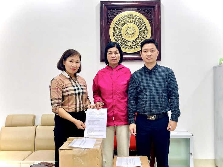 Lan tỏa tri thức – Kết nối cộng đồng: Phường Phú Thượng tiếp nhận hơn 3.000 cuốn sách hưởng ứng Ngày Sách và Văn hóa đọc năm 2026- Ảnh 1.