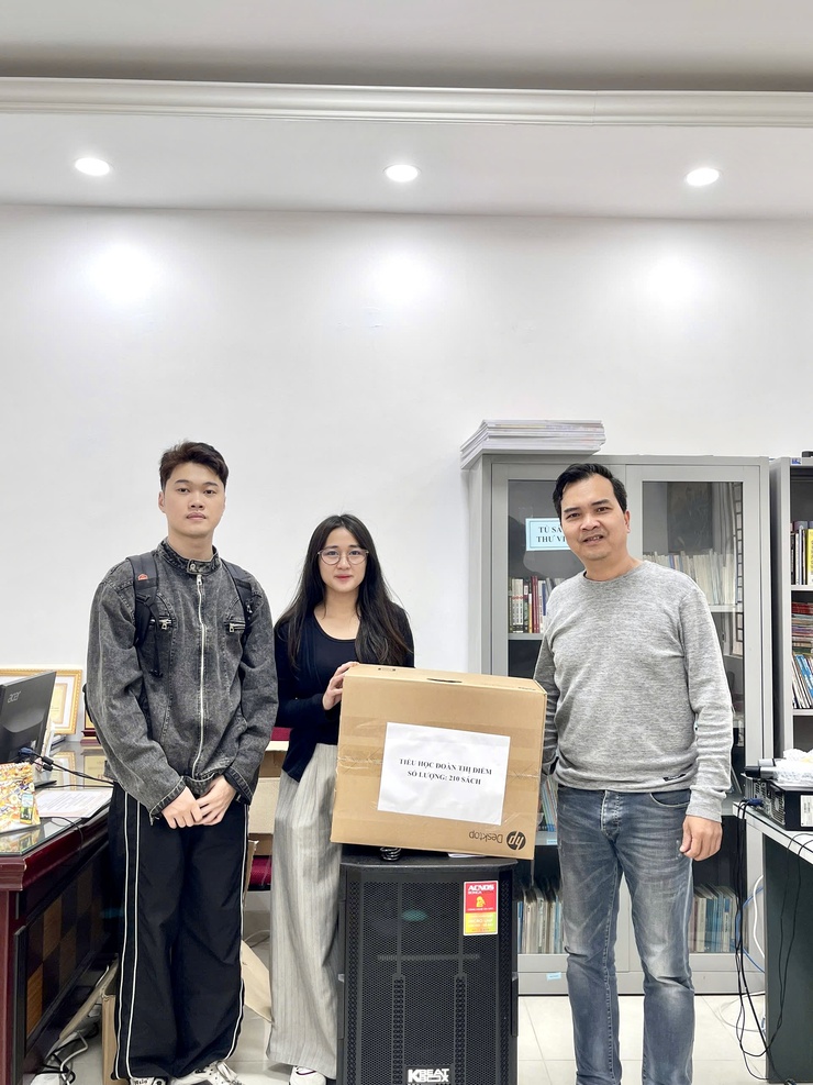 Lan tỏa tri thức – Kết nối cộng đồng: Phường Phú Thượng tiếp nhận hơn 3.000 cuốn sách hưởng ứng Ngày Sách và Văn hóa đọc năm 2026- Ảnh 2.