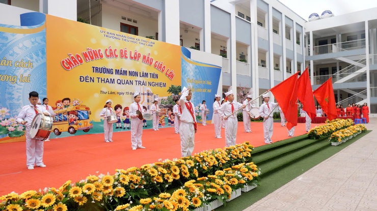 TRƯỜNG TIỂU HỌC THƯ LÂM TỔ CHỨC CHƯƠNG TRÌNH CHÀO MỪNG CÁC BÉ LỚP MẪU GIÁO LỚN TRƯỜNG MẦM NON LÂM TIÊN ĐẾN THAM QUAN, TRẢI NGHIỆM- Ảnh 6.