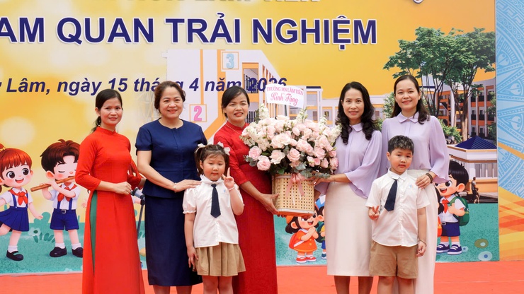 TRƯỜNG TIỂU HỌC THƯ LÂM TỔ CHỨC CHƯƠNG TRÌNH CHÀO MỪNG CÁC BÉ LỚP MẪU GIÁO LỚN TRƯỜNG MẦM NON LÂM TIÊN ĐẾN THAM QUAN, TRẢI NGHIỆM- Ảnh 1.