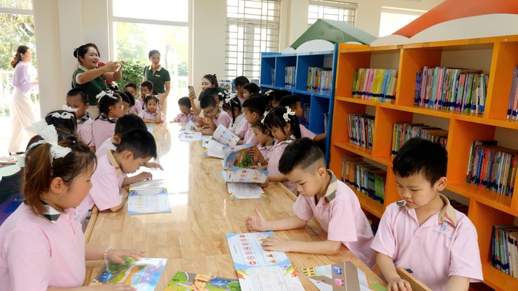 TRƯỜNG TIỂU HỌC THƯ LÂM TỔ CHỨC CHƯƠNG TRÌNH CHÀO MỪNG CÁC BÉ LỚP MẪU GIÁO LỚN TRƯỜNG MẦM NON LÂM TIÊN ĐẾN THAM QUAN, TRẢI NGHIỆM- Ảnh 18.