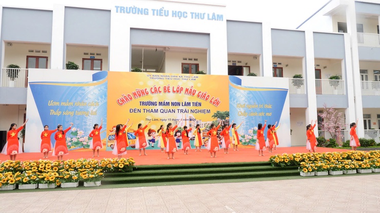 TRƯỜNG TIỂU HỌC THƯ LÂM TỔ CHỨC CHƯƠNG TRÌNH CHÀO MỪNG CÁC BÉ LỚP MẪU GIÁO LỚN TRƯỜNG MẦM NON LÂM TIÊN ĐẾN THAM QUAN, TRẢI NGHIỆM- Ảnh 9.