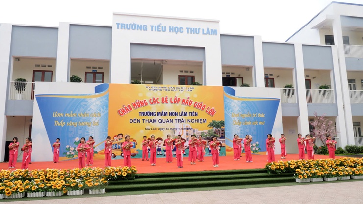 TRƯỜNG TIỂU HỌC THƯ LÂM TỔ CHỨC CHƯƠNG TRÌNH CHÀO MỪNG CÁC BÉ LỚP MẪU GIÁO LỚN TRƯỜNG MẦM NON LÂM TIÊN ĐẾN THAM QUAN, TRẢI NGHIỆM- Ảnh 11.