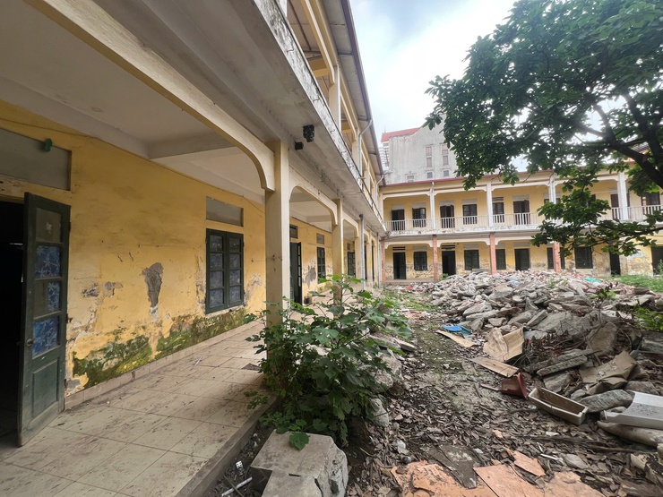 Khảo sát thực tế cơ sở vật chất của một số đơn vị thuộc phường để thực hiện công tác sắp xếp, xử lý tài sản công phường Tây Mỗ năm 2026- Ảnh 7.