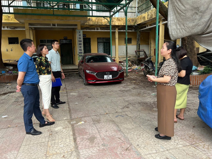 Khảo sát thực tế cơ sở vật chất của một số đơn vị thuộc phường để thực hiện công tác sắp xếp, xử lý tài sản công phường Tây Mỗ năm 2026- Ảnh 1.