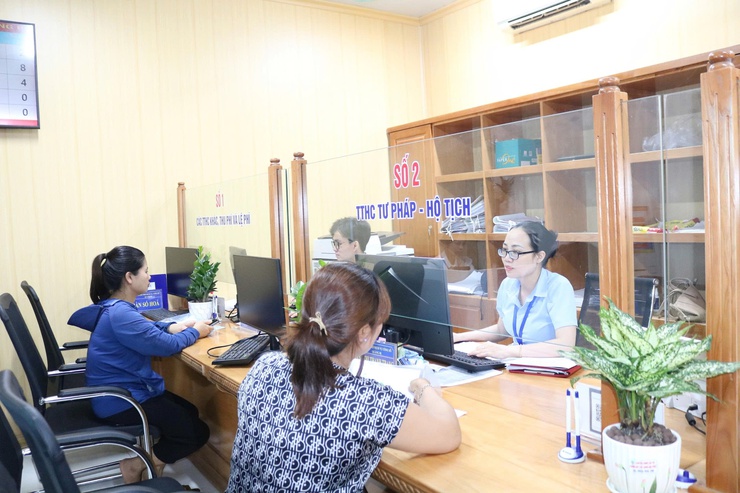 Xã Quảng Bị đẩy mạnh cải cách hành chính, lấy sự hài lòng của người dân làm thước đo- Ảnh 1.