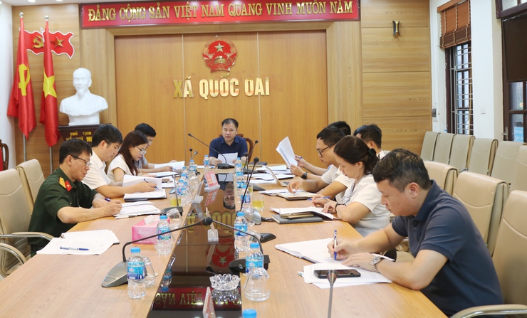 Quốc Oai họp tập thể UBND xã tháng 4/2026: Tập trung cao công tác chuẩn bị Lễ hội Chùa Thầy- Ảnh 1.