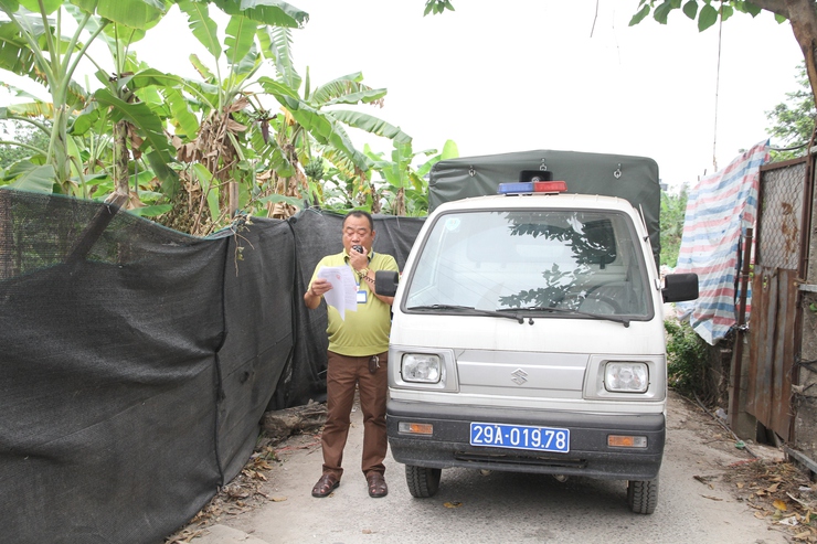 Phường Xuân Phương tổ chức cưỡng chế để thi hành biện pháp khắc phục hậu quả đối với công trình vi phạm đất đai- Ảnh 1.