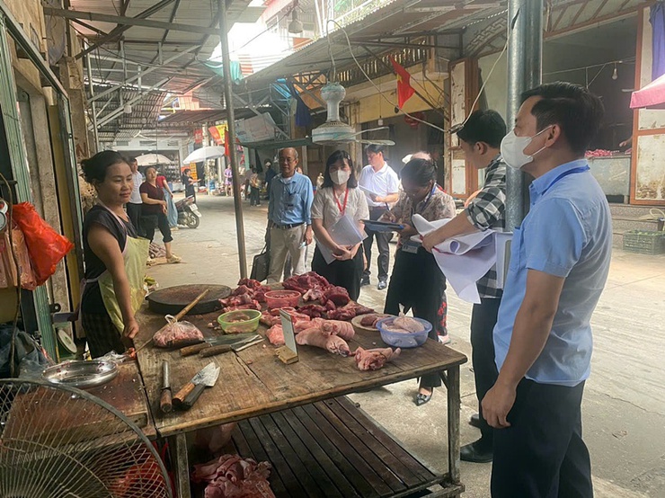 Xuân Mai tăng cường kiểm tra an toàn thực phẩm, truy xuất nguồn gốc nông lâm thủy sản- Ảnh 2.