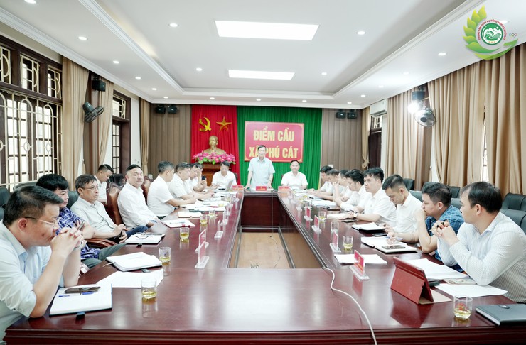 Phú Cát: Hội nghị lần thứ 13 Ban Chấp hành Đảng bộ xã khóa I thông qua nhiều nội dung quan trọng- Ảnh 2.