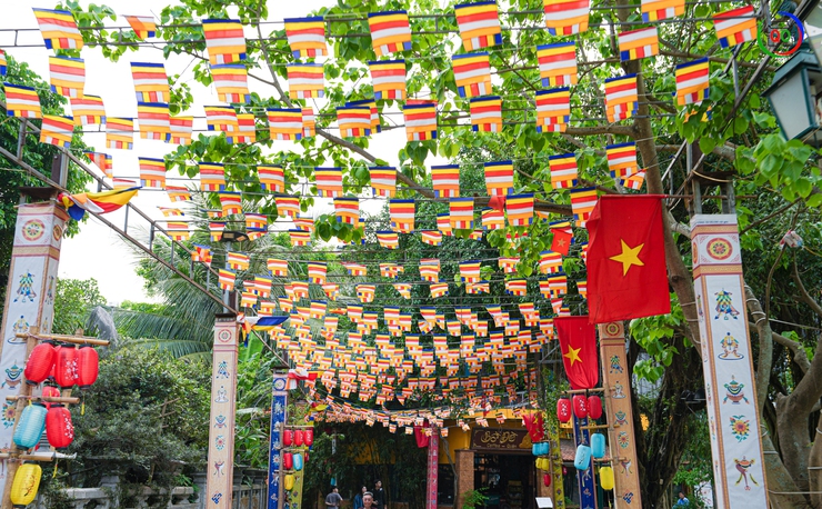 Phó Chủ tịch UBND xã Quốc Oai kiểm tra, đôn đốc công tác chuẩn bị Lễ hội Chùa Thầy năm 2026- Ảnh 2.