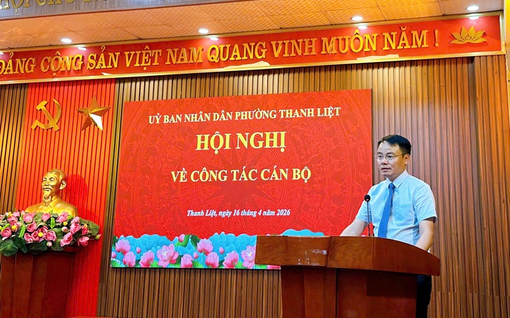 Thanh Liệt công bố quyết định bổ nhiệm lại cán bộ quản lý giáo dục- Ảnh 2.