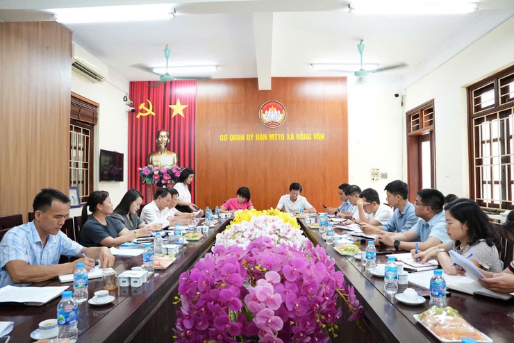 Thường trực Đảng ủy xã Hồng Vân tổ chức làm việc với MTTQ và các tổ chức Chính trị - Xã hội- Ảnh 1.