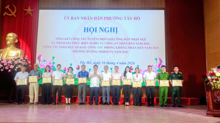 Phường Tây Hồ: Hoàn thành xuất sắc chỉ tiêu tuyển quân và giữ vững thế trận quốc phòng toàn dân năm 2026- Ảnh 5.