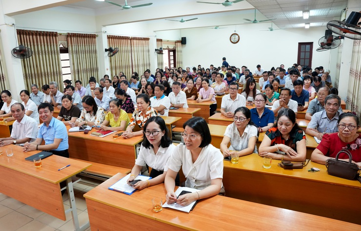 SƠN TÂY TỔ CHỨC HỘI NGHỊ HỌC TẬP, QUÁN TRIỆT, TUYÊN TRUYỀN VÀ TRIỂN KHAI THỰC HIỆN NGHỊ QUYẾT ĐẠI HỘI ĐẠI BIỂU TOÀN QUỐC LẦN THỨ XIV CỦA ĐẢNG.- Ảnh 4.