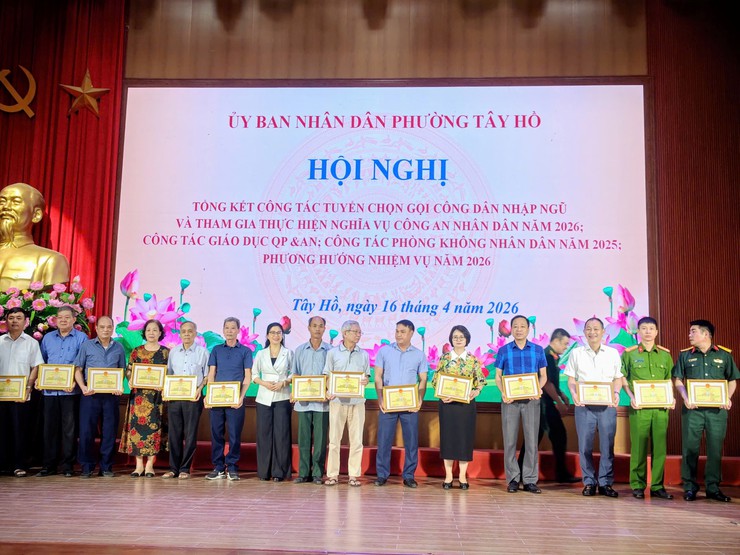 Phường Tây Hồ: Hoàn thành xuất sắc chỉ tiêu tuyển quân và giữ vững thế trận quốc phòng toàn dân năm 2026- Ảnh 6.