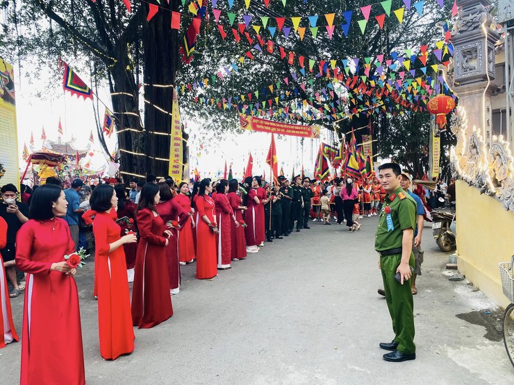 Công an xã  Quảng Bị sôi nổi hoạt động kỷ niệm ngày truyền thống các lực lượng Công an nhân dân- Ảnh 9.