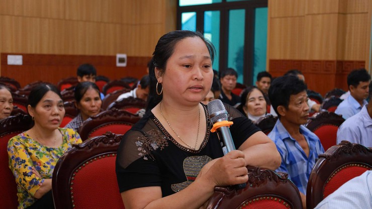 Đồng chí Nguyễn Ngọc Mạnh chủ trì hội nghị tháo gỡ khó khăn, vướng mắc trong bàn giao đất phục vụ cấp giấy chứng nhận quyền sử dụng đất cho các hộ di dân tại xã Suối Hai- Ảnh 4.