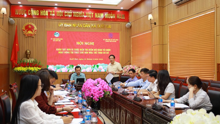 Đoàn khảo sát của Sở Văn hóa và Thể thao Hà Nội làm việc tại xã Suối Hai về thí điểm mô hình tổ chức hoạt động tại thiết chế văn hóa, thể thao cơ sở- Ảnh 2.