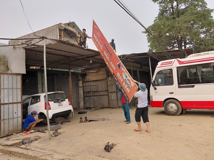 Nhiều hộ dân tại thôn Tiến Ân và thôn Tiên Trượng đã tích cực triển khai tháo dỡ công trình phục vụ dự án đường 6- Ảnh 5.