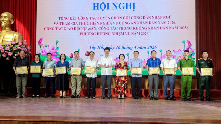 Phường Tây Hồ: Hoàn thành xuất sắc chỉ tiêu tuyển quân và giữ vững thế trận quốc phòng toàn dân năm 2026- Ảnh 7.