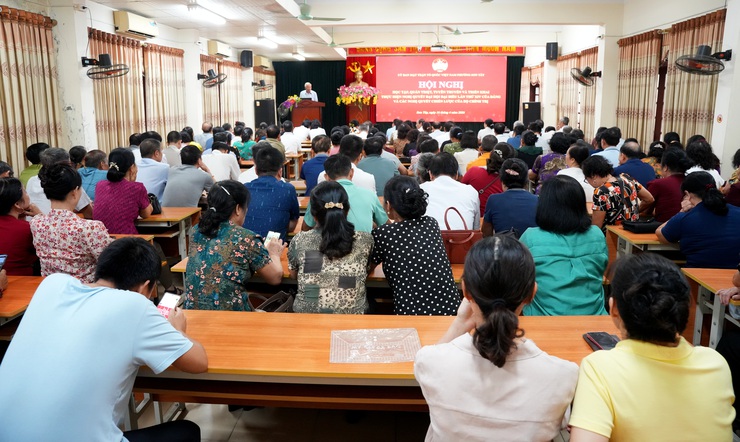 SƠN TÂY TỔ CHỨC HỘI NGHỊ HỌC TẬP, QUÁN TRIỆT, TUYÊN TRUYỀN VÀ TRIỂN KHAI THỰC HIỆN NGHỊ QUYẾT ĐẠI HỘI ĐẠI BIỂU TOÀN QUỐC LẦN THỨ XIV CỦA ĐẢNG.- Ảnh 6.