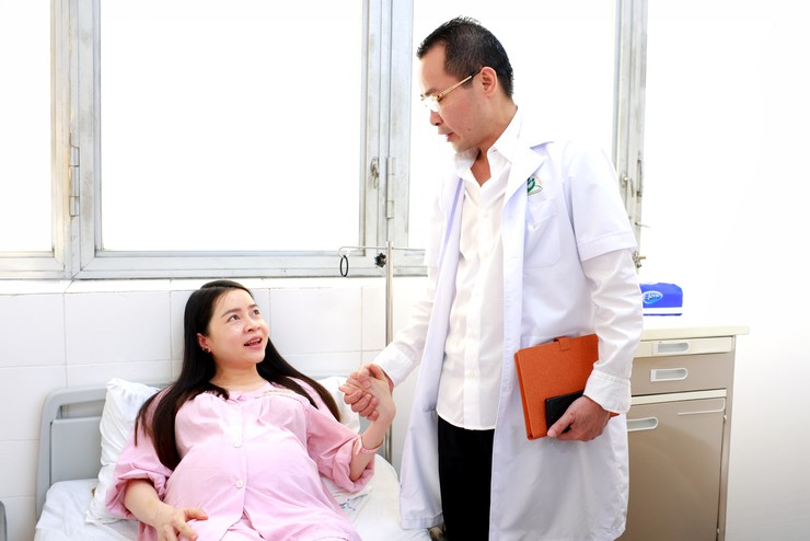 Kỳ tích tại Bệnh viện Phụ sản Hà Nội: Hai trẻ song sinh chào đời cách nhau 13 tuần- Ảnh 4.