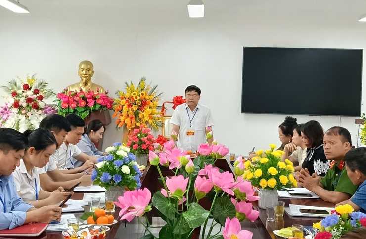 KIỂM TRA CÔNG TÁC AN TOÀN THỰC PHẨM TẠI TRƯỜNG MẦM NON MINH ĐỨC VÀ TIỂU HỌC TRUNG TÚ- Ảnh 1.