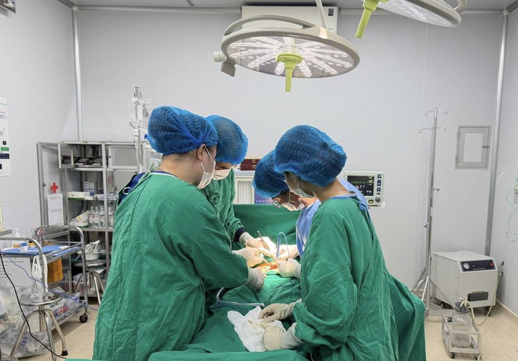 Thận trọng với đa u xơ tử cung ở phụ nữ trung niên- Ảnh 1.