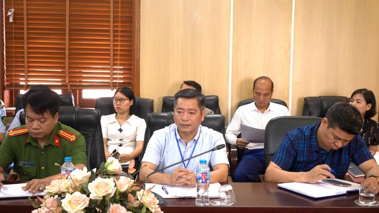 ĐOÀN KIỂM TRA LIÊN NGÀNH THÀNH PHỐ LÀM VIỆC VỚI 12 XÃ VỀ CÔNG TÁC QUẢN LÝ GIẾT MỔ, VẬN CHUYỂN, KINH DOANH ĐỘNG VẬT VÀ SẢN PHẨM ĐỘNG VẬT BẢO ĐẢM AN TOÀN DỊCH BỆNH, AN TOÀN THỰC PHẨM.- Ảnh 2.