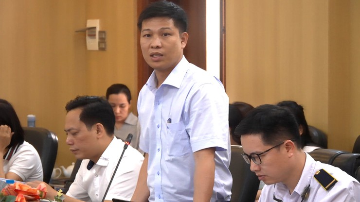 ĐOÀN KIỂM TRA LIÊN NGÀNH THÀNH PHỐ LÀM VIỆC VỚI 12 XÃ VỀ CÔNG TÁC QUẢN LÝ GIẾT MỔ, VẬN CHUYỂN, KINH DOANH ĐỘNG VẬT VÀ SẢN PHẨM ĐỘNG VẬT BẢO ĐẢM AN TOÀN DỊCH BỆNH, AN TOÀN THỰC PHẨM.- Ảnh 7.